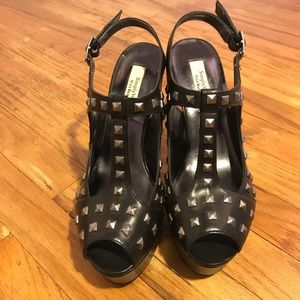 Simply Vera Black Studded Heels